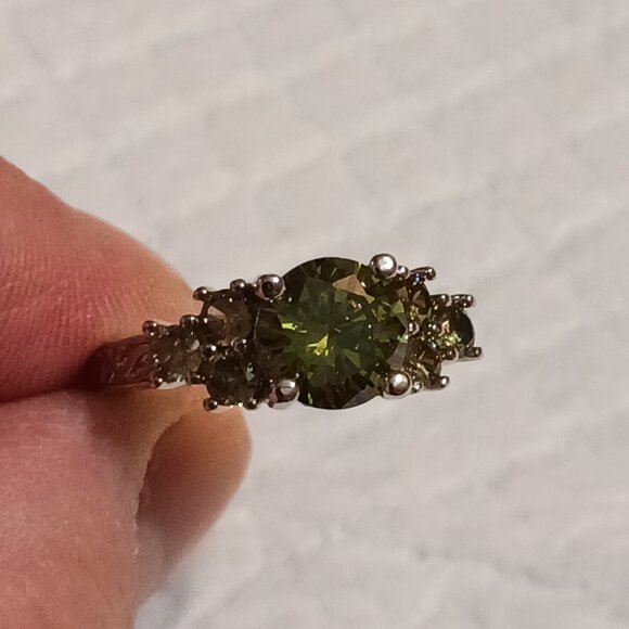 Olive Green Peridot Birthstone Silver Fashion Ring Size 7 NWOT - Picture 12 of 15